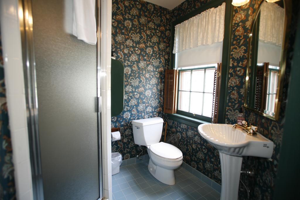 Parsonage Inn Bed And Breakfast 세인트 마이클스 외부 사진