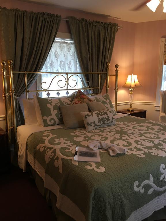Parsonage Inn Bed And Breakfast 세인트 마이클스 외부 사진