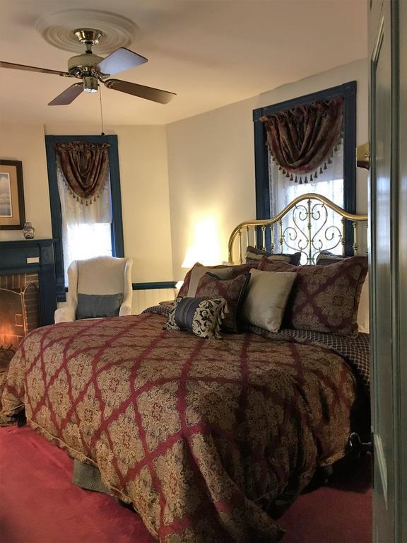 Parsonage Inn Bed And Breakfast 세인트 마이클스 외부 사진