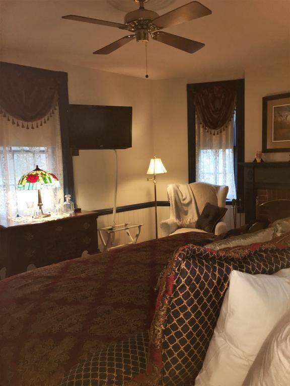 Parsonage Inn Bed And Breakfast 세인트 마이클스 외부 사진