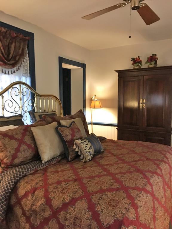 Parsonage Inn Bed And Breakfast 세인트 마이클스 외부 사진