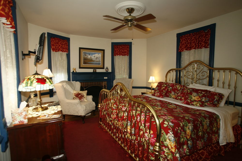 Parsonage Inn Bed And Breakfast 세인트 마이클스 외부 사진