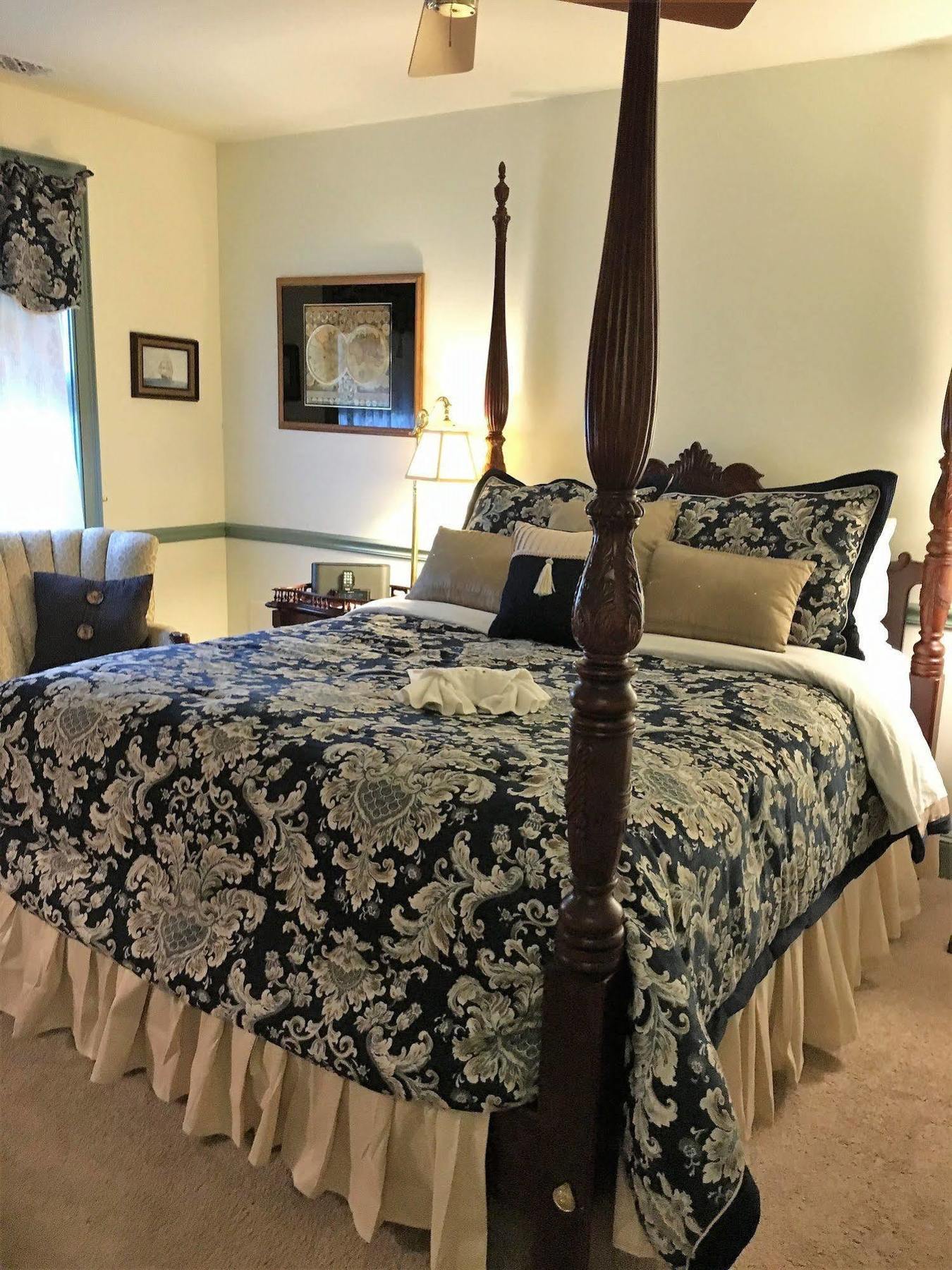 Parsonage Inn Bed And Breakfast 세인트 마이클스 외부 사진