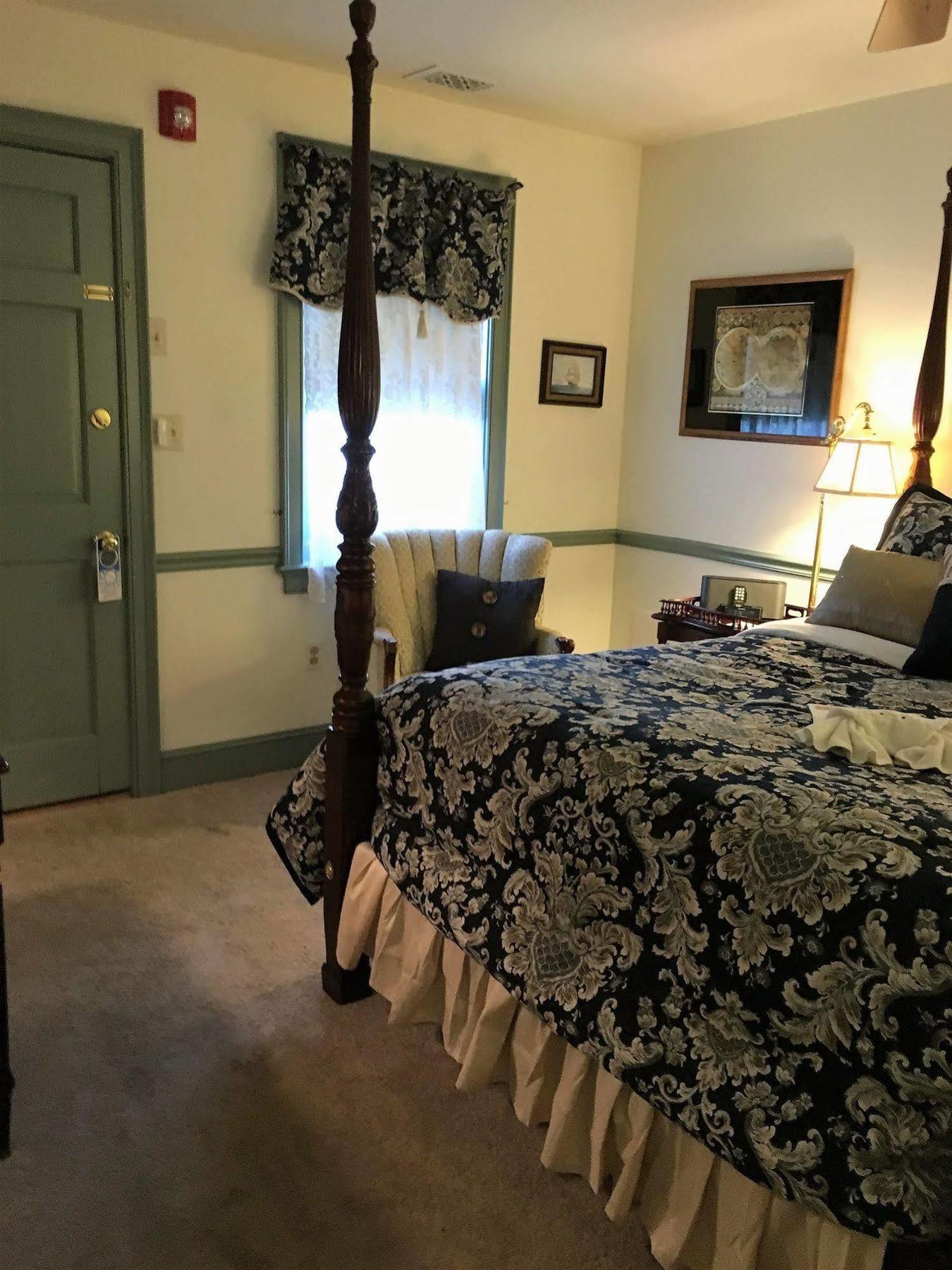 Parsonage Inn Bed And Breakfast 세인트 마이클스 외부 사진