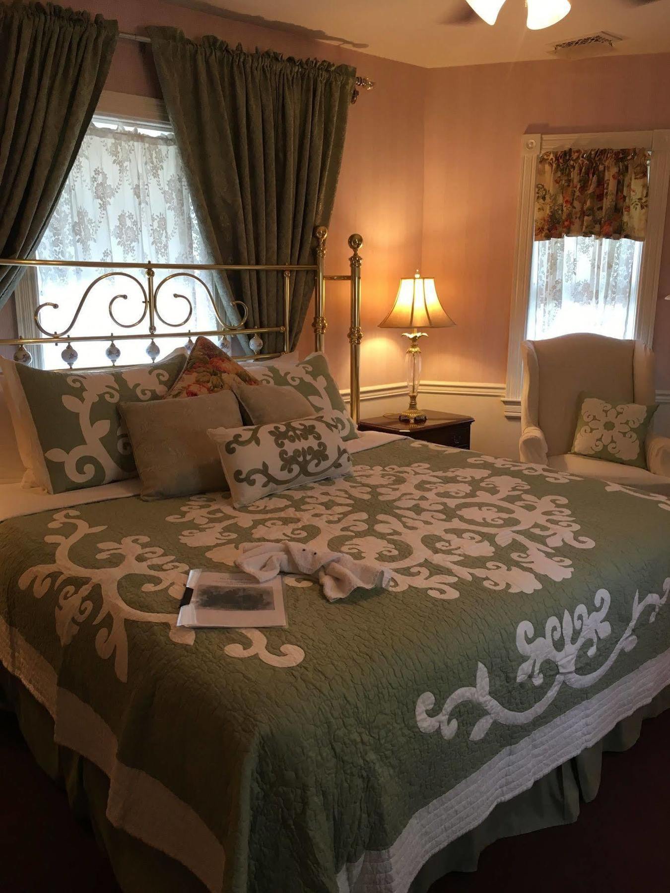 Parsonage Inn Bed And Breakfast 세인트 마이클스 외부 사진