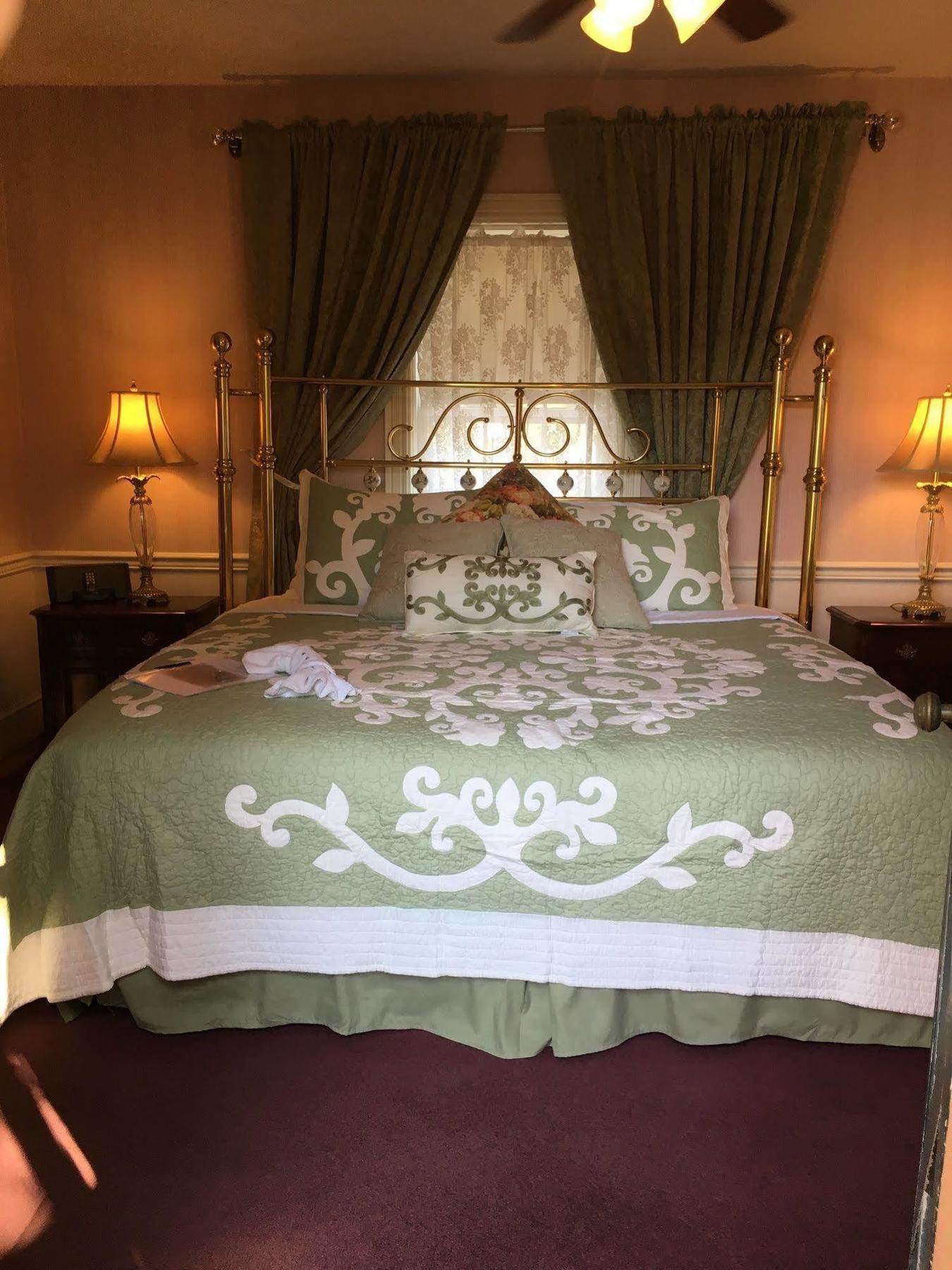 Parsonage Inn Bed And Breakfast 세인트 마이클스 외부 사진